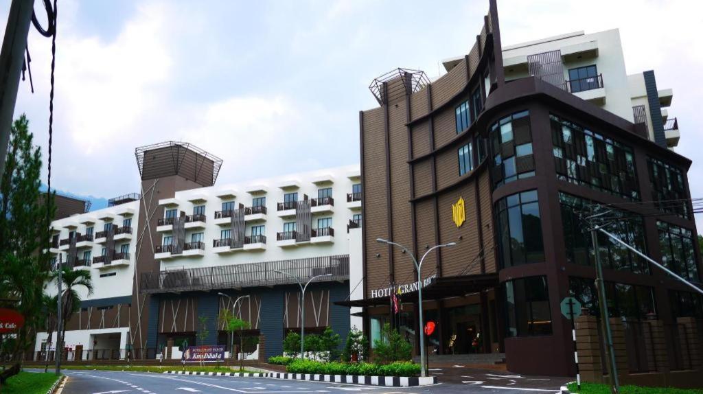 Hotel Grand Baron Тайпинг Экстерьер фото