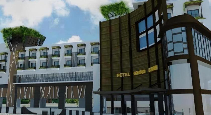 Hotel Grand Baron Тайпинг Экстерьер фото