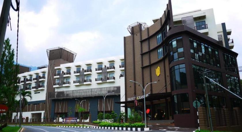 Hotel Grand Baron Тайпинг Экстерьер фото
