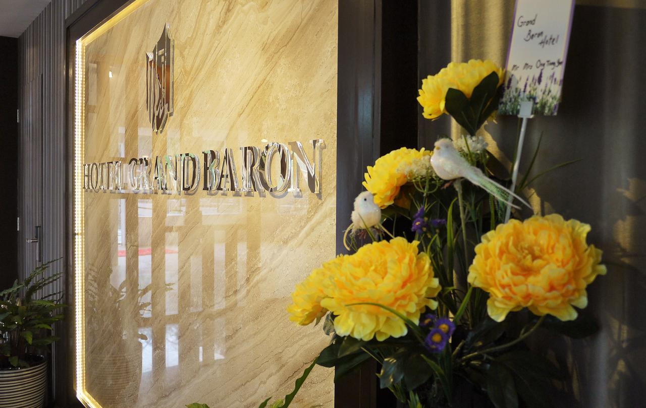 Hotel Grand Baron Тайпинг Экстерьер фото